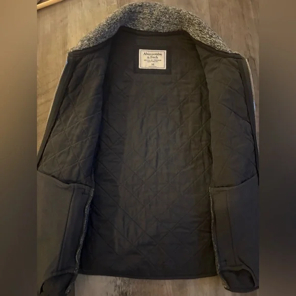 Abercrombie & Fitch Vest - Picture 5 of 7